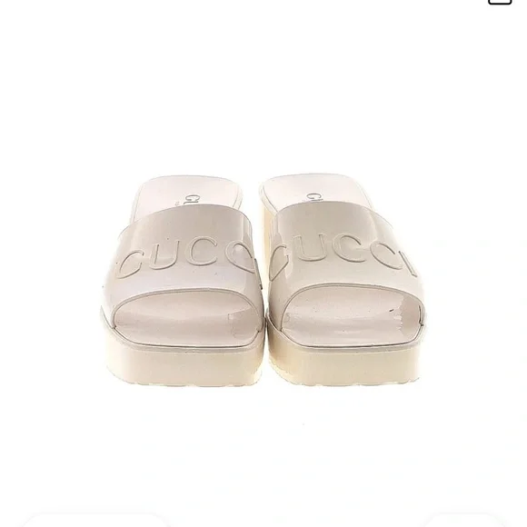 Gucci Women's Cream Slide Sandals - Picture 1 of 9
